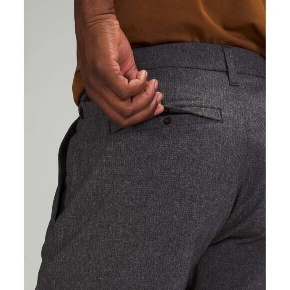 LULULEMON Commission Classic-Fit Short 5" Ventlight Size 38 Heathered Black - Picture 4 of 9